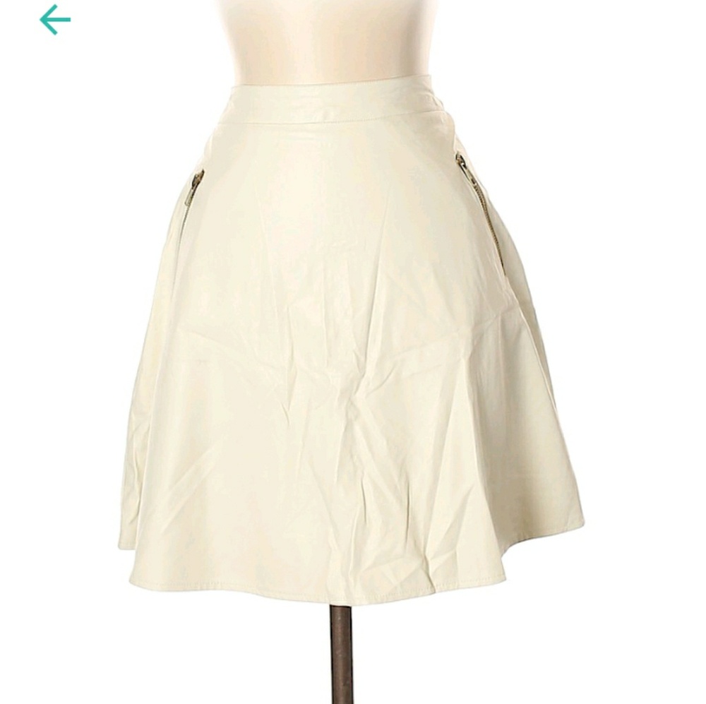 Faux leather mini skirt